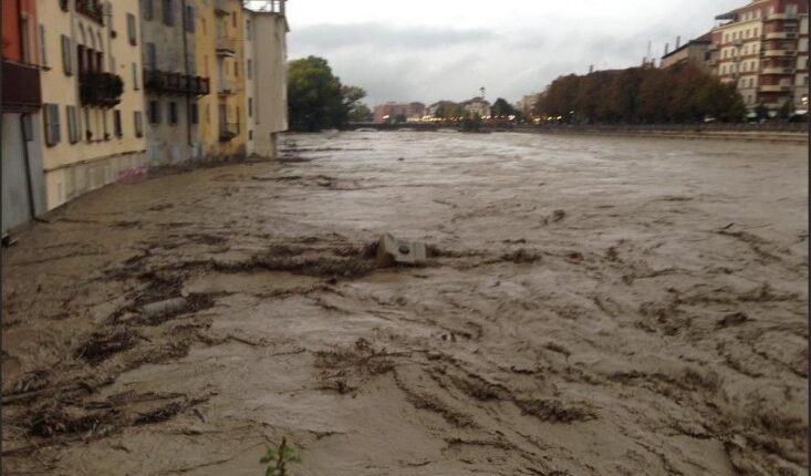 UN PAESE ALLAGABILE CHE CADE A PEZZI!