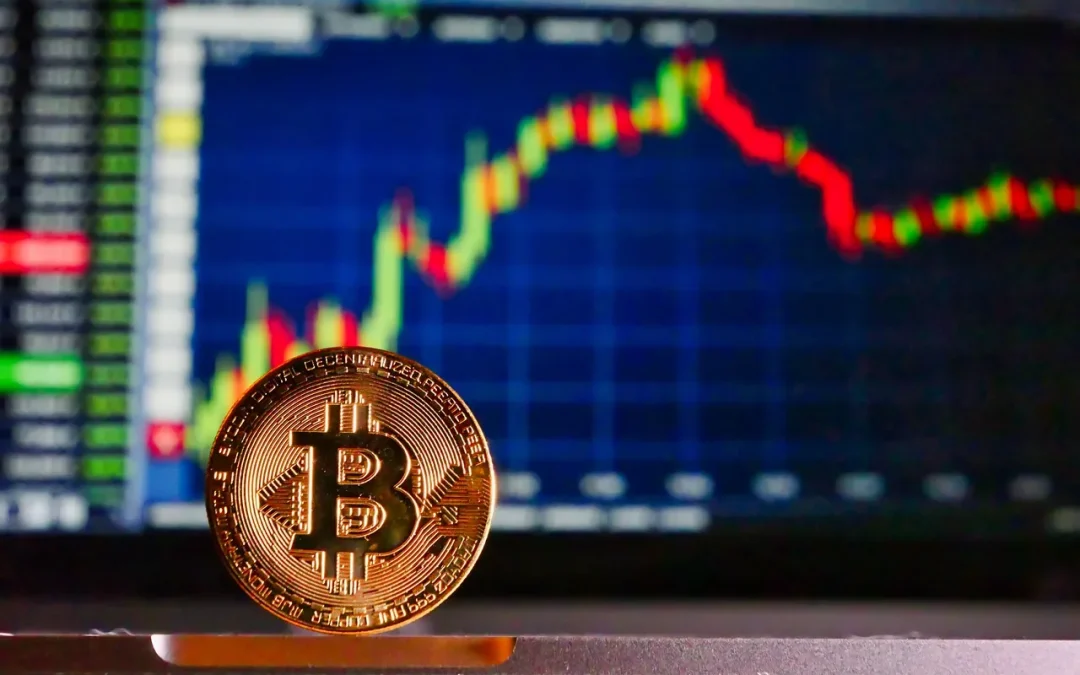 Il Bitcoin scende sotto i 60.000 dollari. Ripercorriamo la sua storia